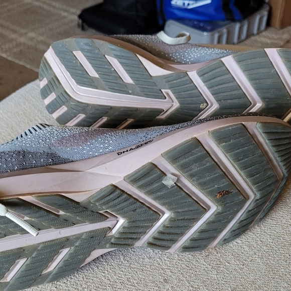 Brooks Levitate 2 DNA AMP Womens Running Shoes Size 11 Pastel Colors - Picture 9 of 12